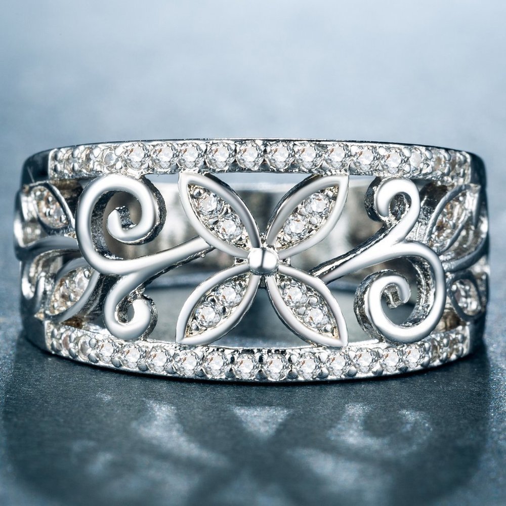 "Hollow Crystal Luxury 925 Silver Plated Vintage Flower Ring for Women, VIP054